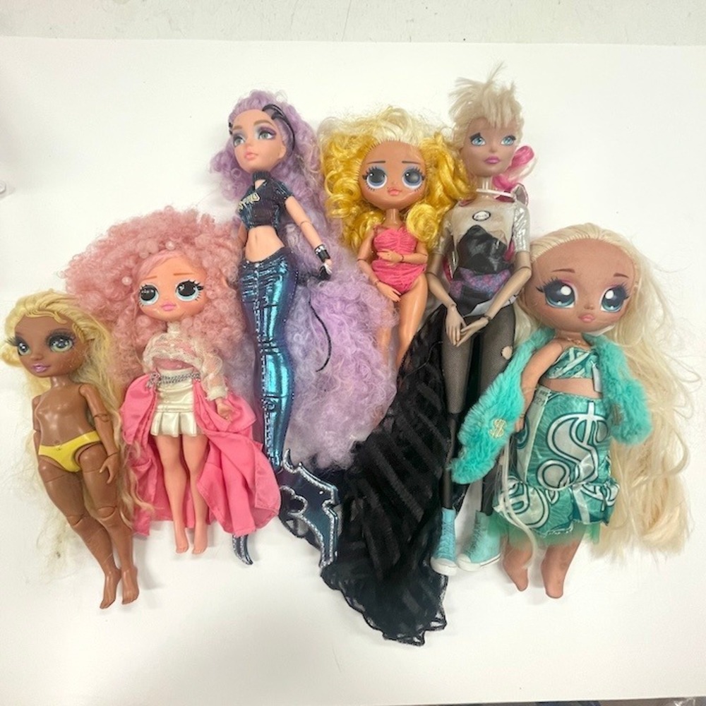 6 Dolls L.O.L.‎ Surprise Rainbow High Merman Na Na Na Spider-Gwen